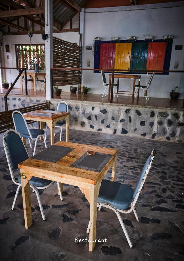 Hill Station Hostel At Chor Chaba Ko Kut Εξωτερικό φωτογραφία