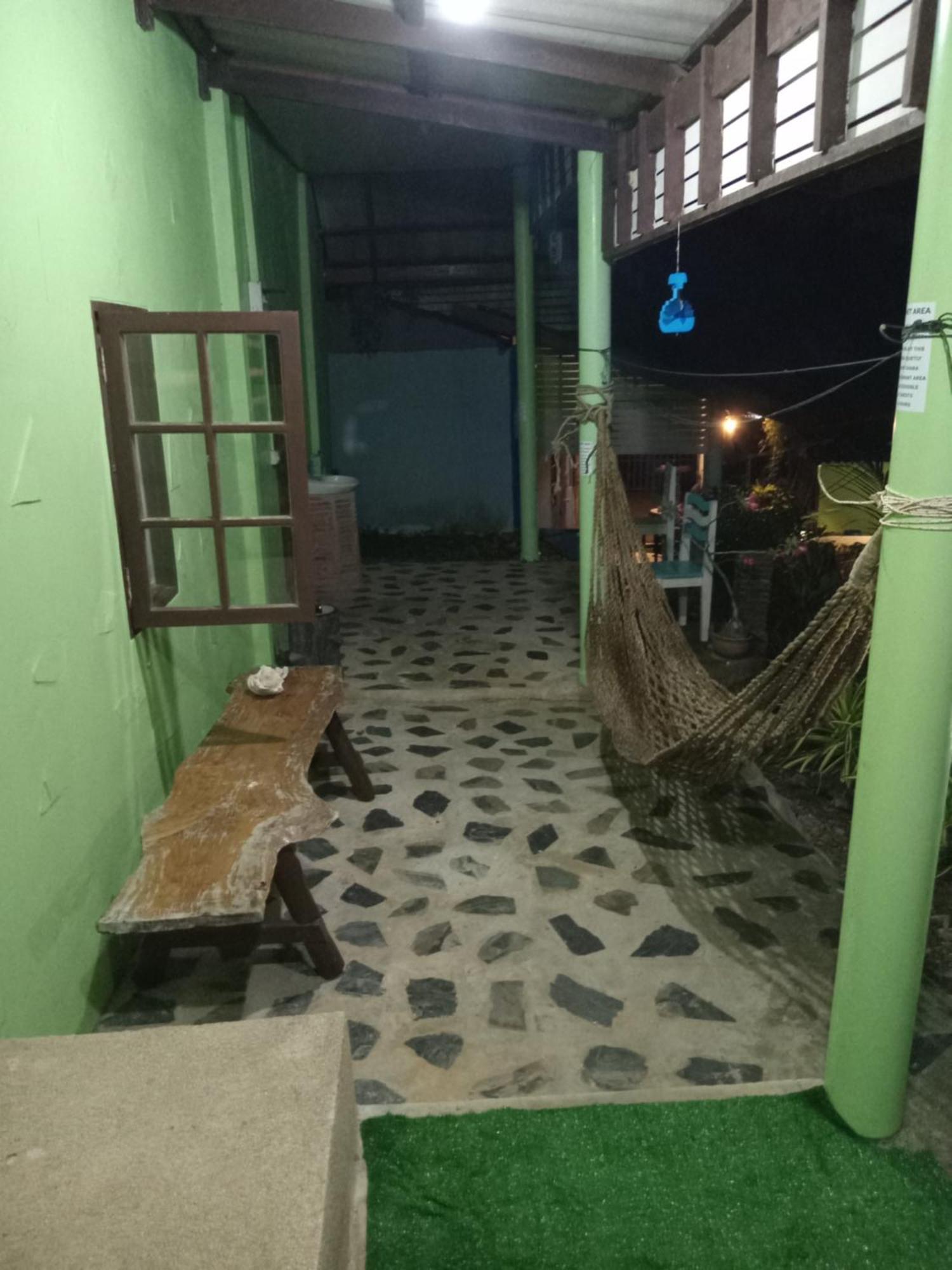 Hill Station Hostel At Chor Chaba Ko Kut Εξωτερικό φωτογραφία